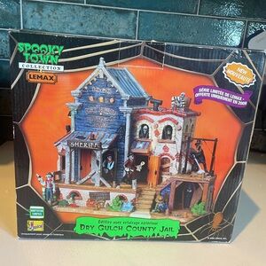 Lemax Spooky Town Haunted Jailhouse